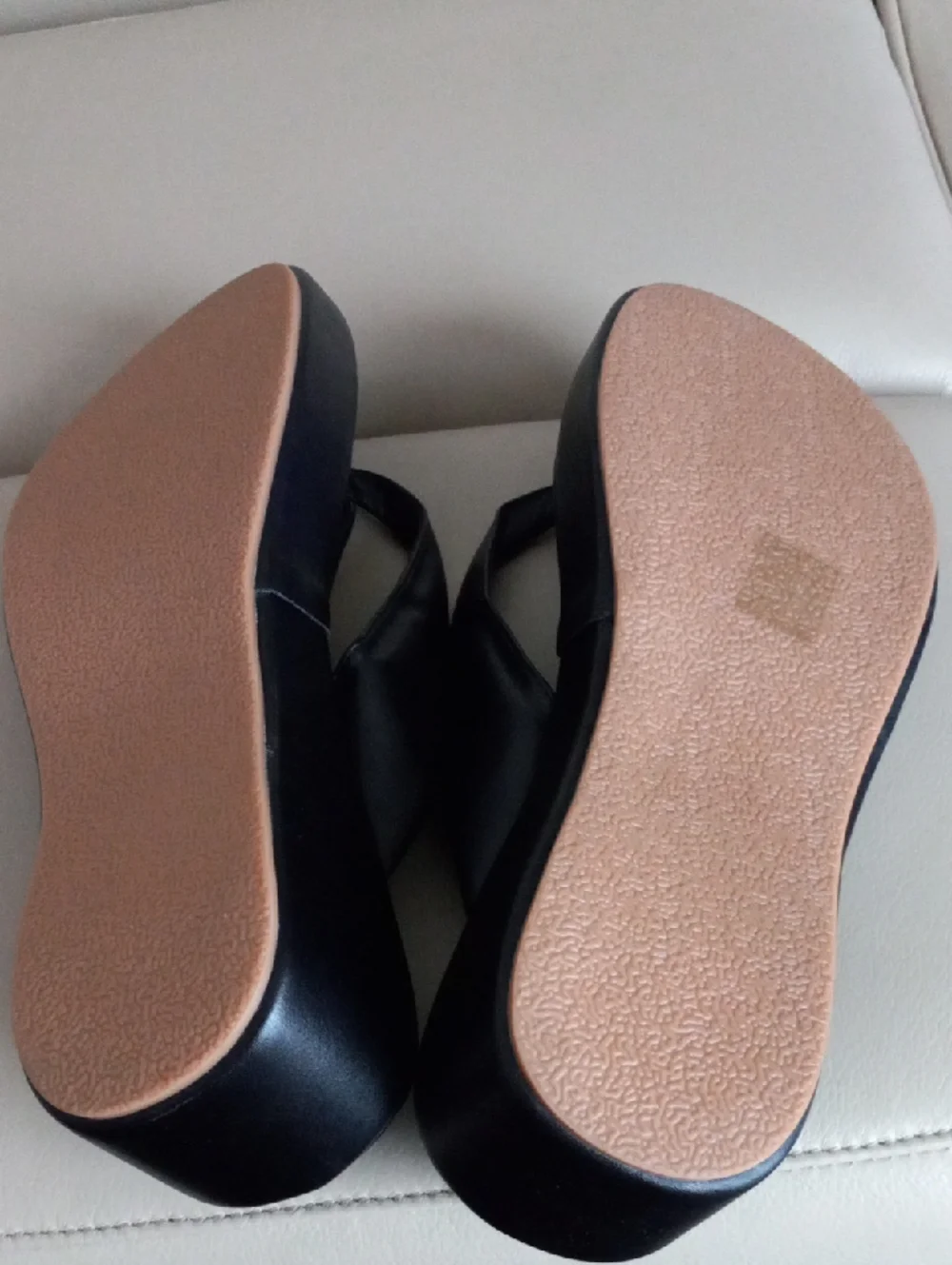 SHEIN Platform Thong Sandals in Black - Women Size  EU 41